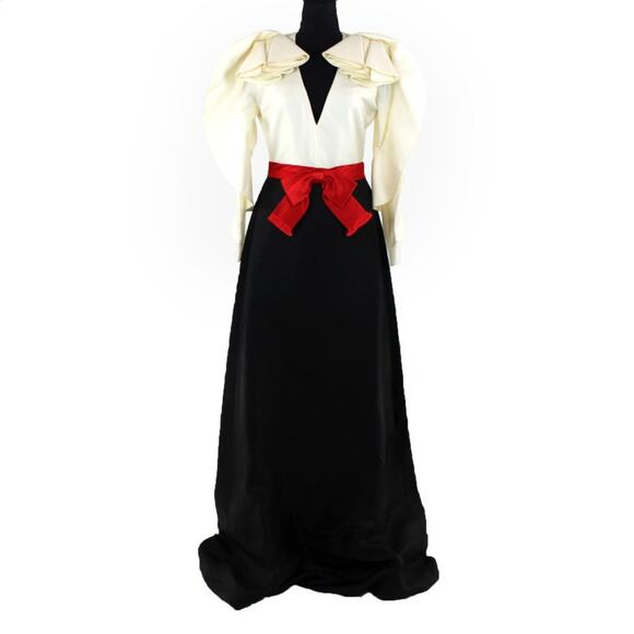 GUCCI Red Bow Maxi Gown Color Block Ivory Pleated V-Neckline Black 40 NEW Dress